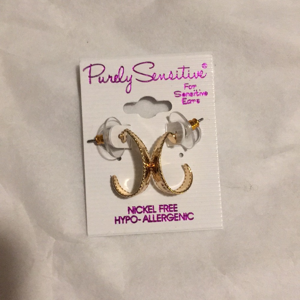 Gold earrings